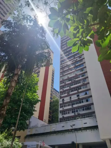 IPANEMA - JORGE ALMIR - ALUGA - FUNDOS - SOL DA MANHA - 2 QUARTOS