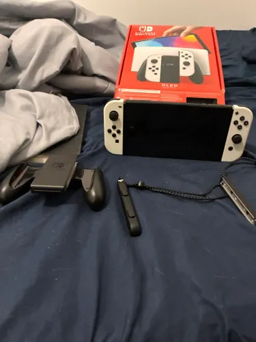 Nintendo Switch Oled + ZELDA