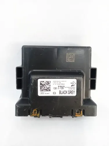 Módulo Sensor Estacionamento Gm Onix 2017/2019 13517797