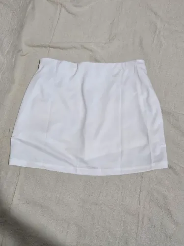 Saia Branca Mini Cintura Alta e Liso