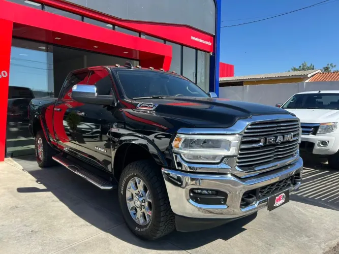 Ram 2500 Laramie 5.7  2022