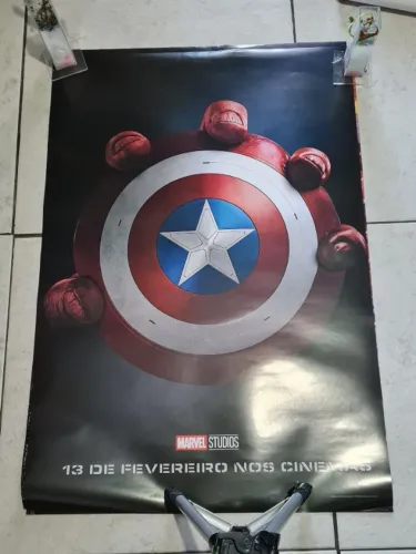 Poster de cinema Capitão America 2025 hulk vermelho 