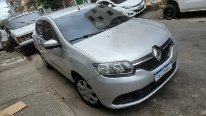 Renault Logan Expression Hi-flex 1.6 8V 4P 2016