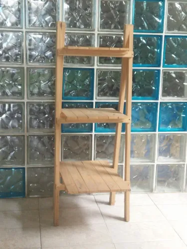 Prateleira de Madeira para Organização