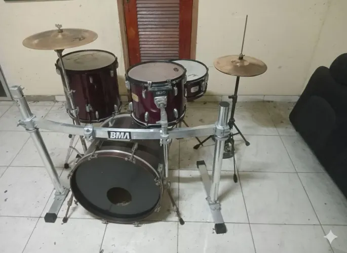  Bateria Pearl                                             ( 12 X no cartao ) 