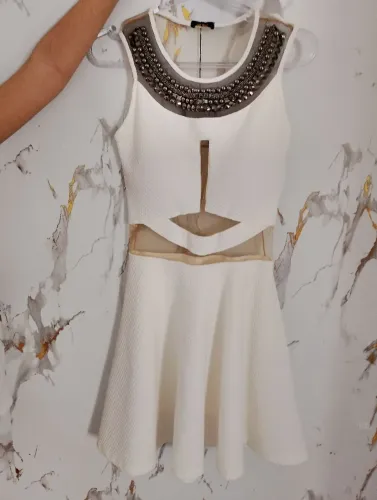 Vestido rodado branco tamanho M para o réveillon