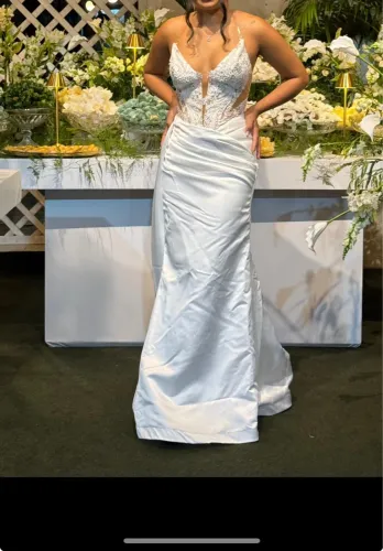 Vestido de Festa Noiva Elegante