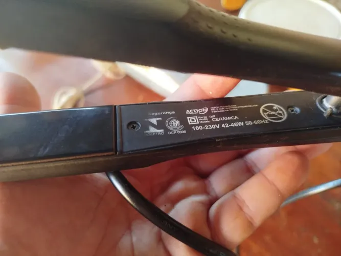 Prancha de Cabelo TAIFF CERÂMICA- BIVOLT
