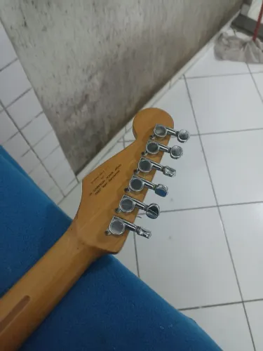Guitarra fender souther Cross