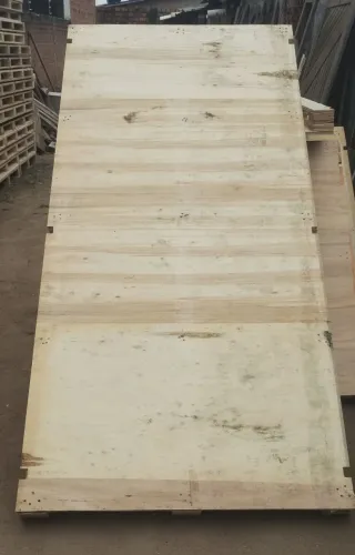 Paletes de madeirite/compensado.Ideal para usar como TAPUME, ASSOALHO ,MONTAGEM de PALCO