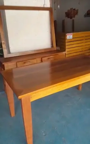 AParador, mesa, jardineira todo rústico