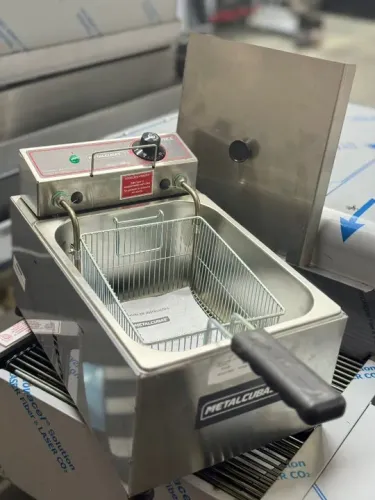 Fritadeira metalcubas eletrica 5 litros entrego