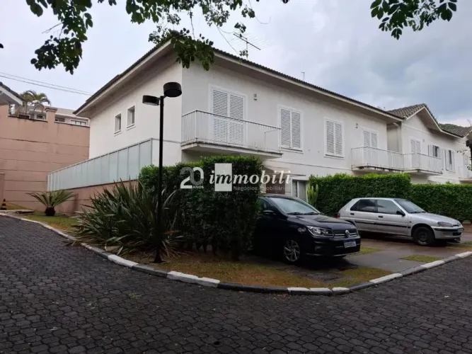 Casa à venda em Cotia, Granja Viana, com 3 suítes, com 158.48 m², Villagio San Remo