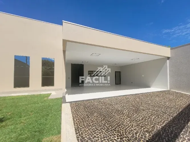 Vende-se Casa com 3 Suítes na Quadra 405 Sul
