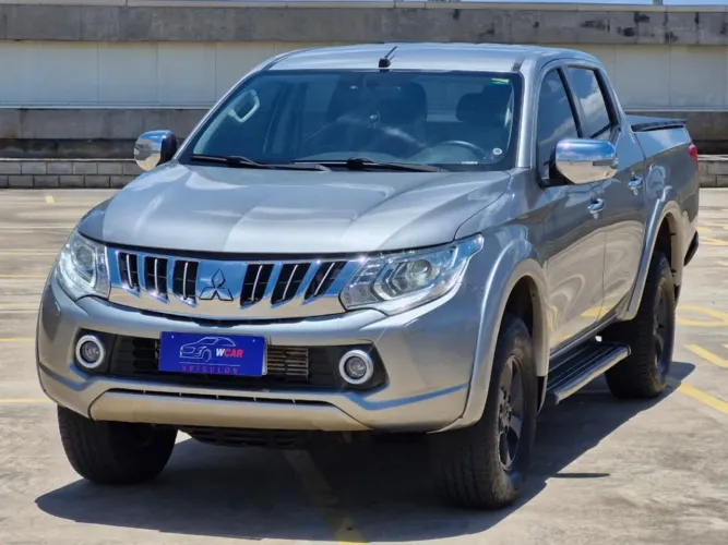 Mitsubishi L200 Triton Sport HPE 2.4 Diesel 4x4 Aut