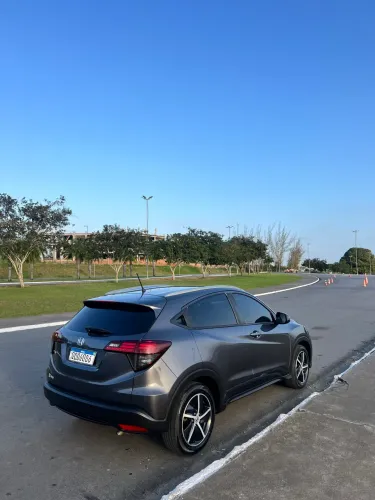 CARRO HRV EXTREMAMENTE CONSERVADO 