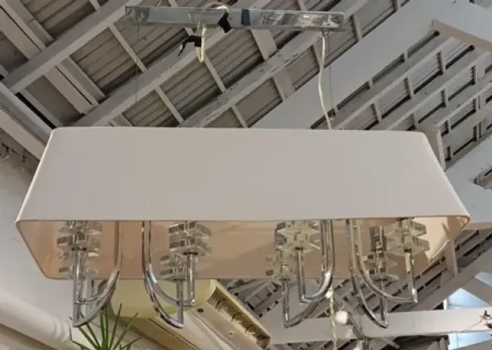 Lustre Pendente Moderno Retangular - Cúpula Branca + Detalhes Cromados