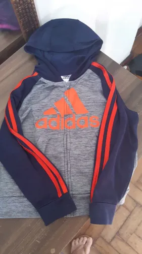 Agasalho Adidas criança 6 anos