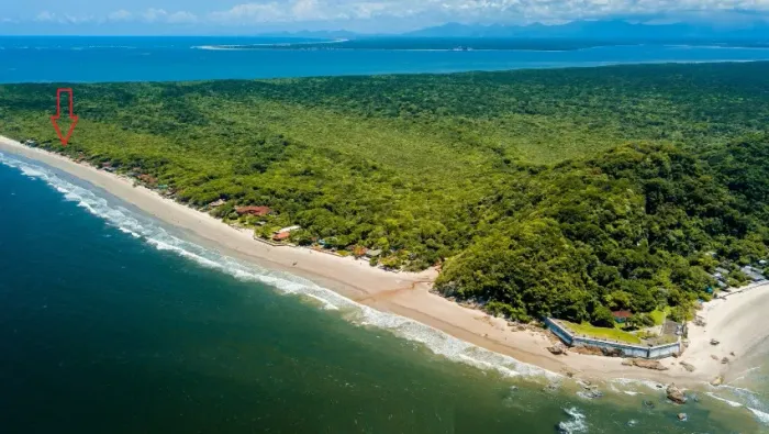 PRIVILÉGIO RARO NA ILHA DO MEL - TERRENO FRENTE AO MAR - DOCUMENTADO