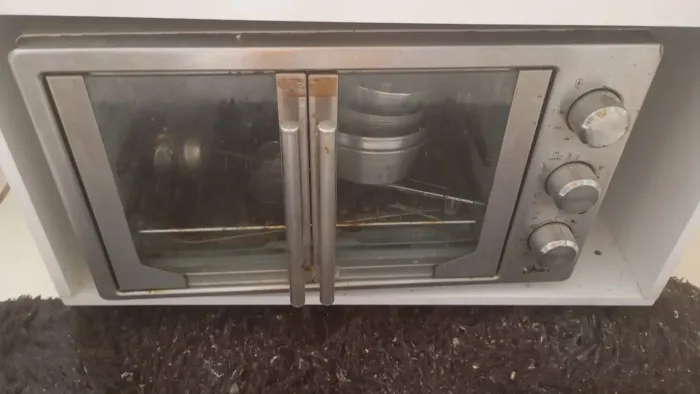 Forno elétrico oster.