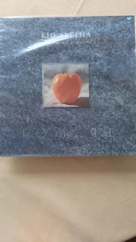 Vinil