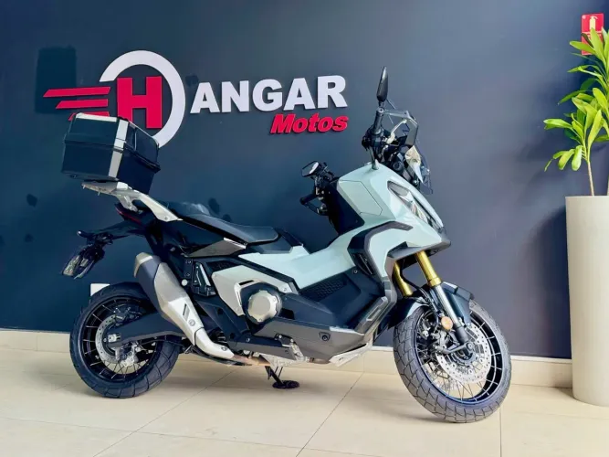 Honda X-adv 2025