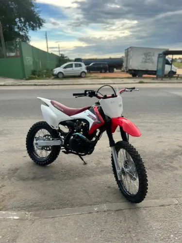 CBX 200 Montada Como CRF