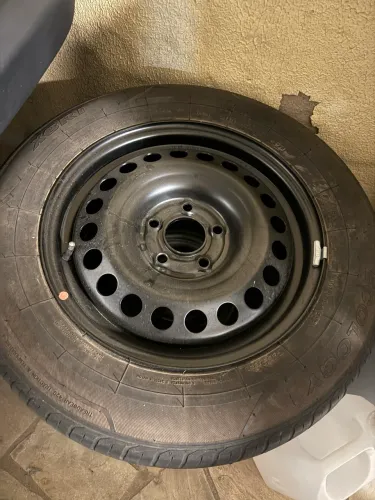 Rodas com pneus 16 para Creta - Opala