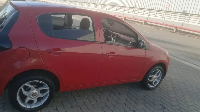 Fiat Palio Attractive 1.0 EVO Fire Flex 8V 5P 2014