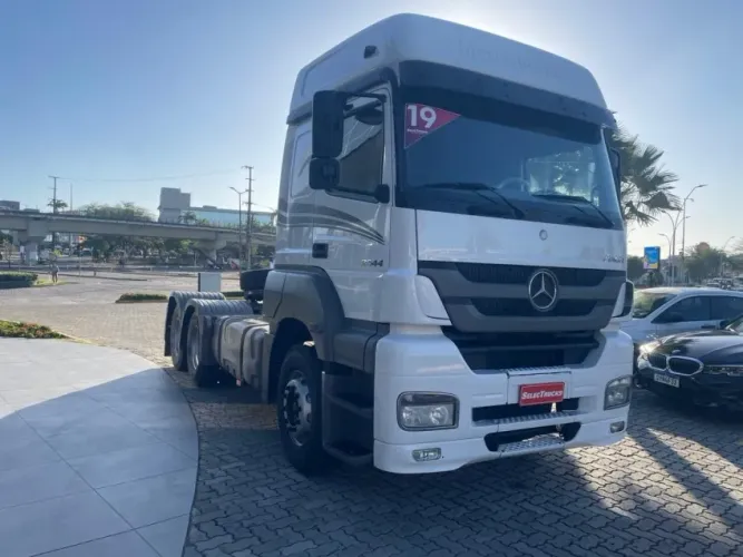 MERCEDES-BENZ AXOR 2544 6X2 2019/2020.