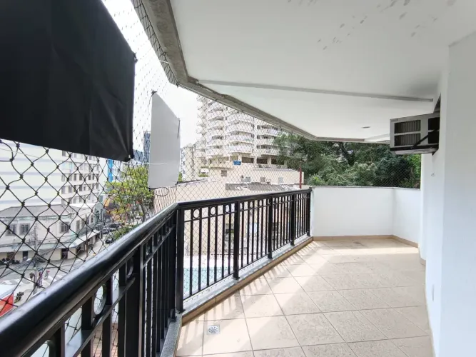 Imóvel para venda possui 110 metros quadrados com 3 quartos em Botafogo - Rio de Janeiro -
