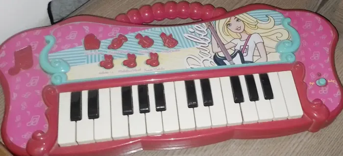 Teclado Musical Barbie