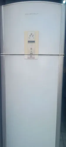 Geladeira frost free 400 litros funcionando e gelando recebo no ato da entrega