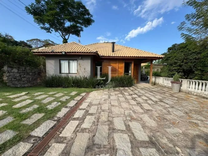 Casa com 2 dormitórios à venda, 97 m² por R$ 800.000 - Secretário - Petrópolis/RJ