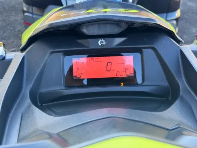Jet Sky SEADOO ANO 2021 170 SE
