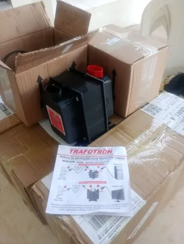 Transformador 110/220 novo