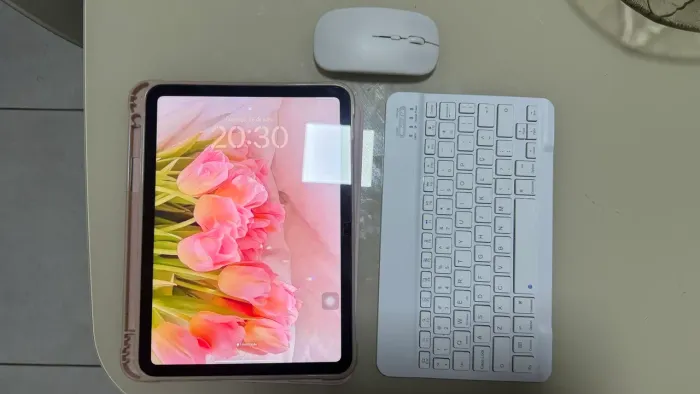 iPad 10 geração 64G, caneta baseus, telhado e mouse! 