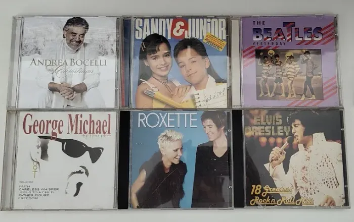Lote de 6 CD's diversos Beatles Elvis Andrea Bocelli Roxette Sandy e Junior George Michael