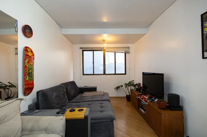 Apartamento com 1 dormitório à venda no Ahú - Curitiba/PR 270.000