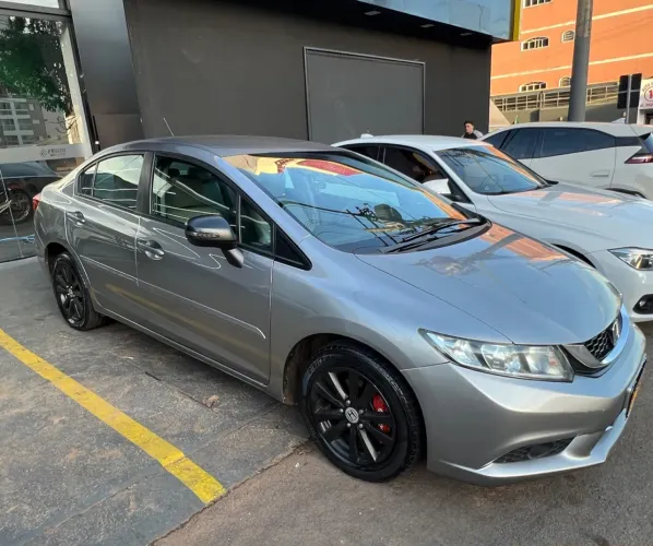 Honda Civic Sedan LXS 1.8/1.8 Flex 16V Aut. 4P 2014