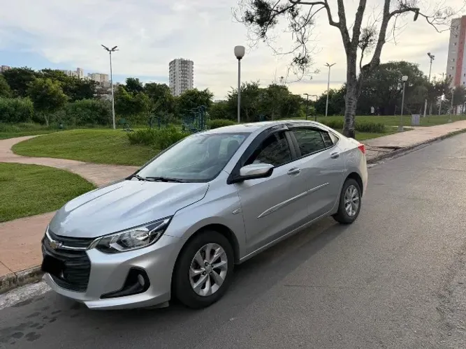 Chevrolet Onix Plus LT 1.0 12V TB Flex Mec. 4P 2020