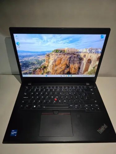 Notebook Lenovo Thinkpad e14 gen2 i5-1135g7 8gb Ssd 256gb