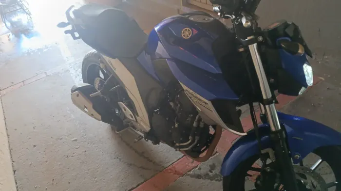 Fazer 250 - pouco rodada