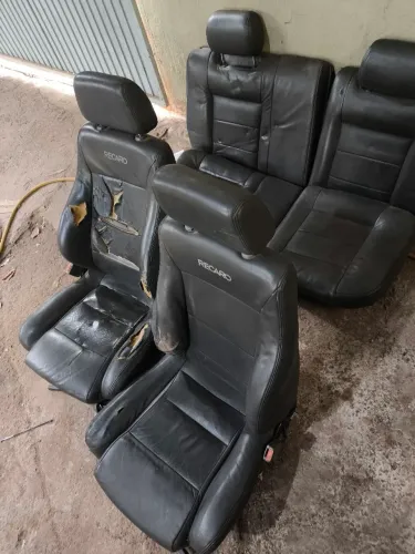 Banco recaro gol couro pra restaurar 1500$