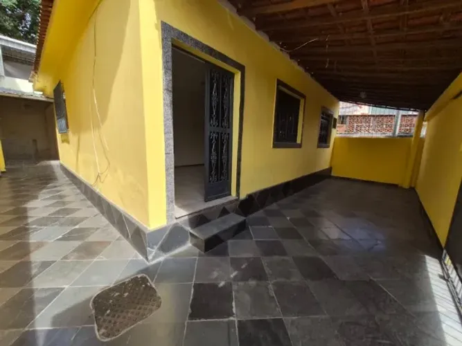 Casa à Venda em Bangu| 2 Quartos, Garagem e Quintal | Aceita Financiamento Caixa e FGTS