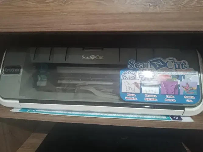 Máquina de corte de papel