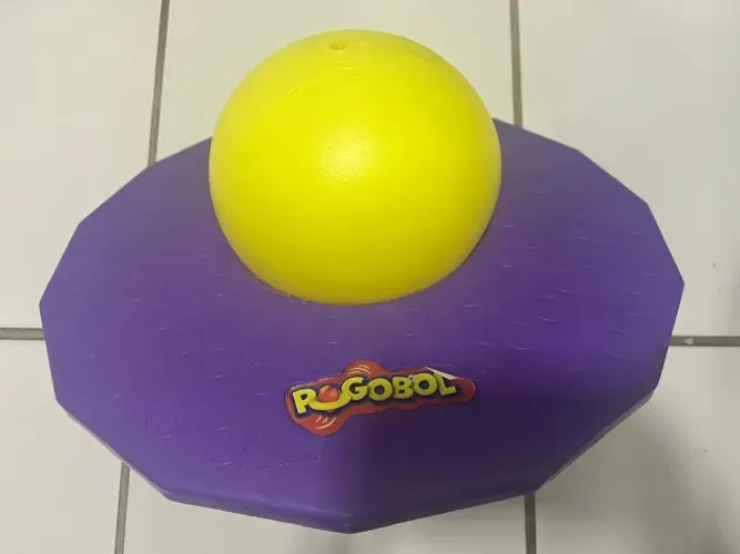 Brinquedo Pogobol em ótimo estado!