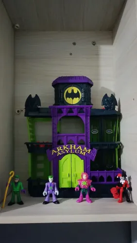 Asilo Arkham imaginext + personagens