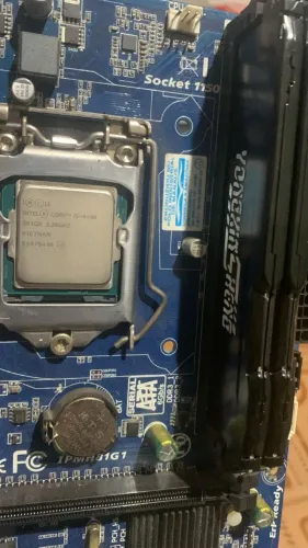 Kit LGA 1150 Intel i-5 4460, 16gb RAM DDR3 1600mhz (2x8), Fonte 500W (TROCO EM GPU)