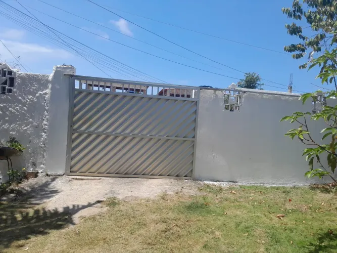 CASA DE PRAIA EM PEDRA DE XARÉU 
